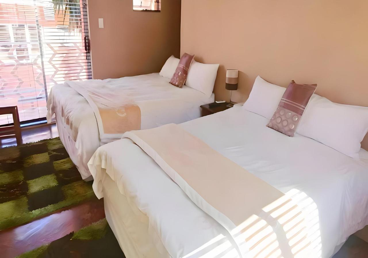 Kzn Park View Guest House Durban Bagian luar foto