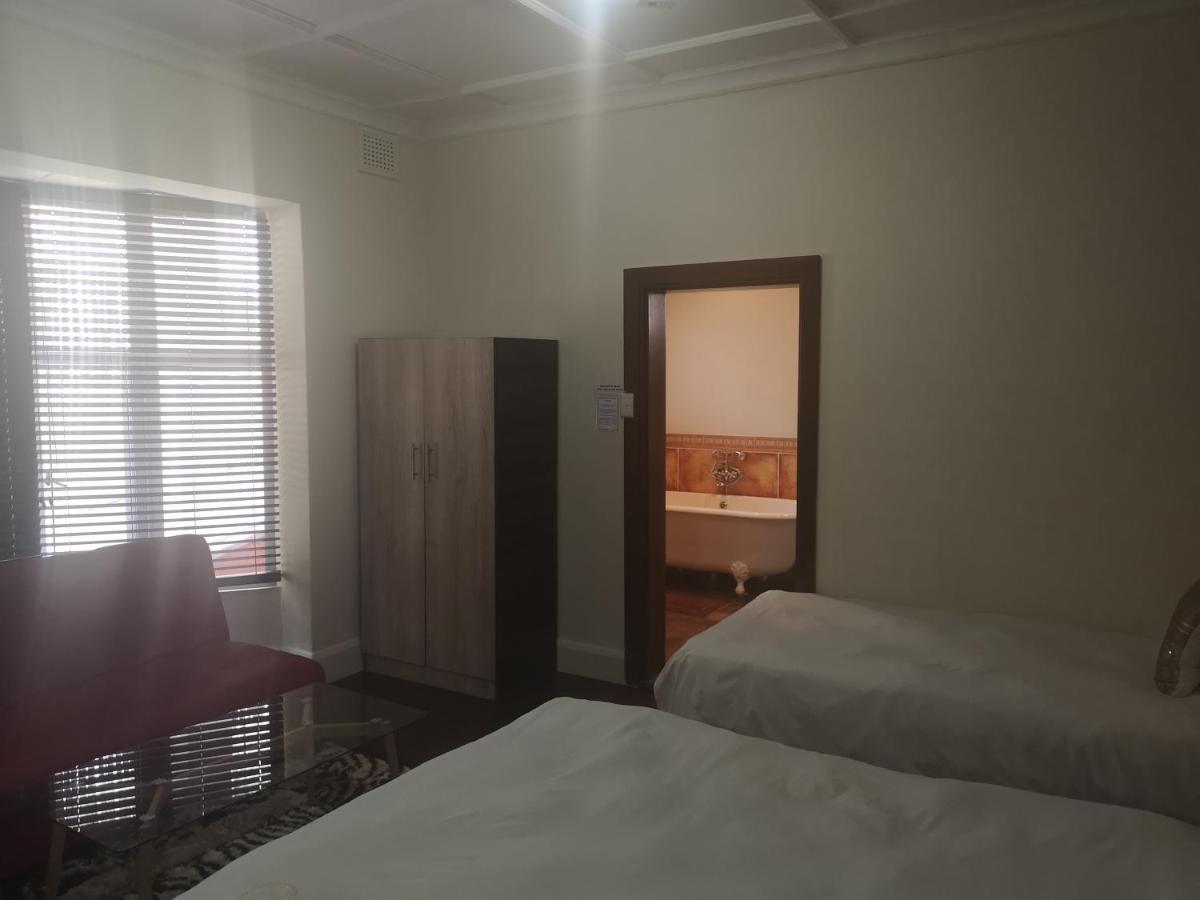 Kzn Park View Guest House Durban Bagian luar foto